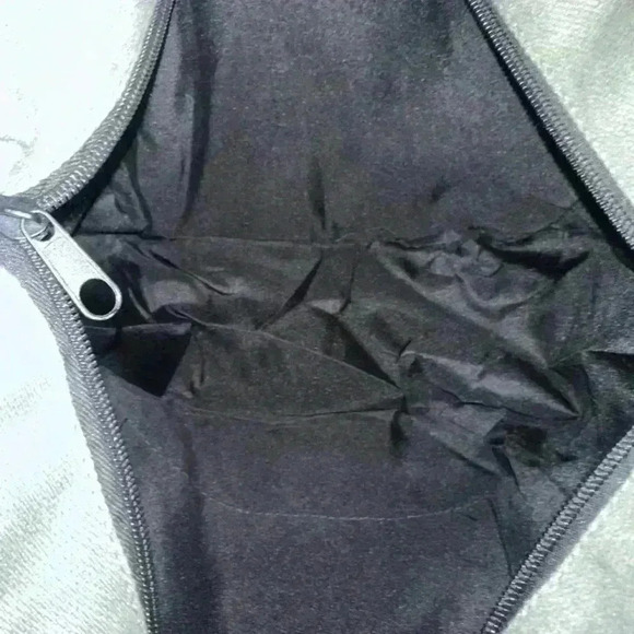 “Eat More Plants Do More Yoga” Small Tote Bag / Green & Black - Picture 6 of 6